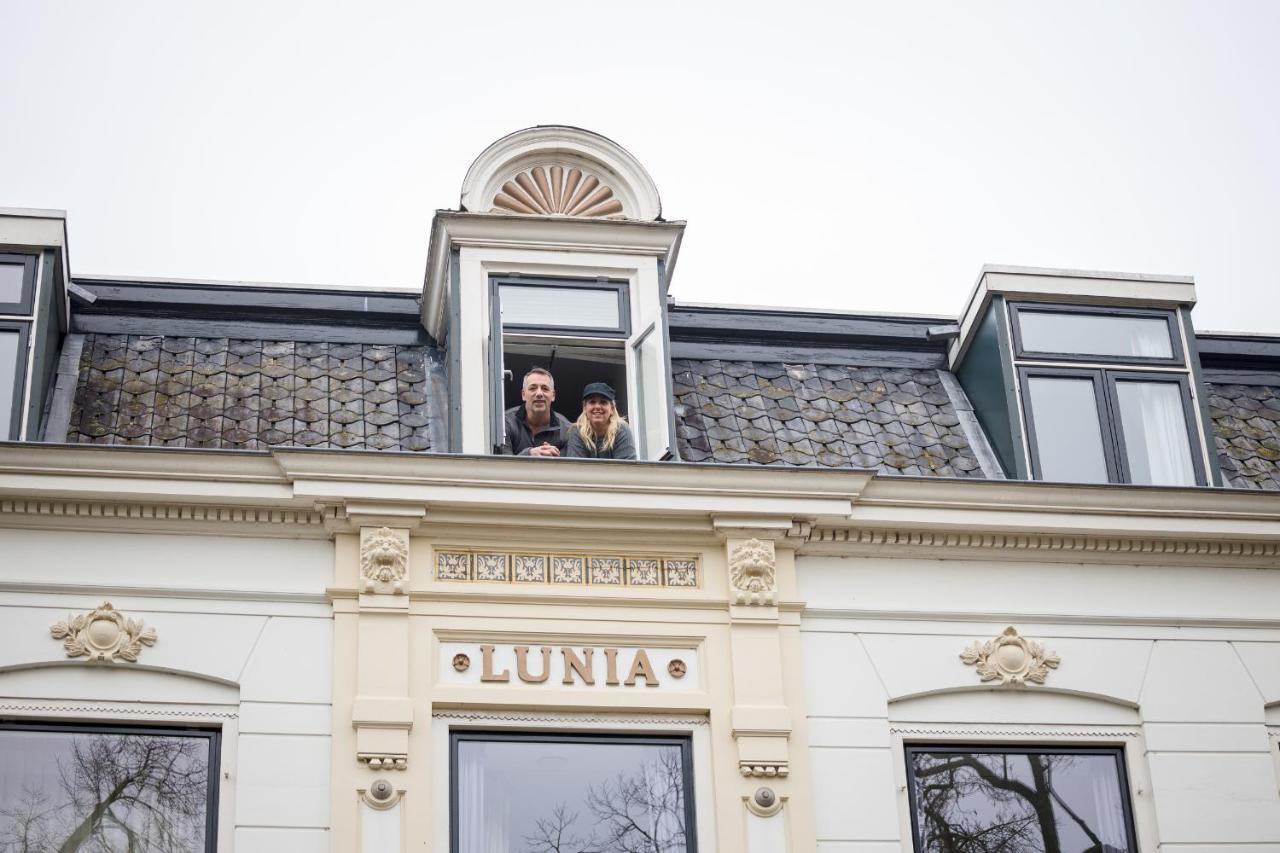 Hotel Restaurant Lunia Oldeberkoop エクステリア 写真