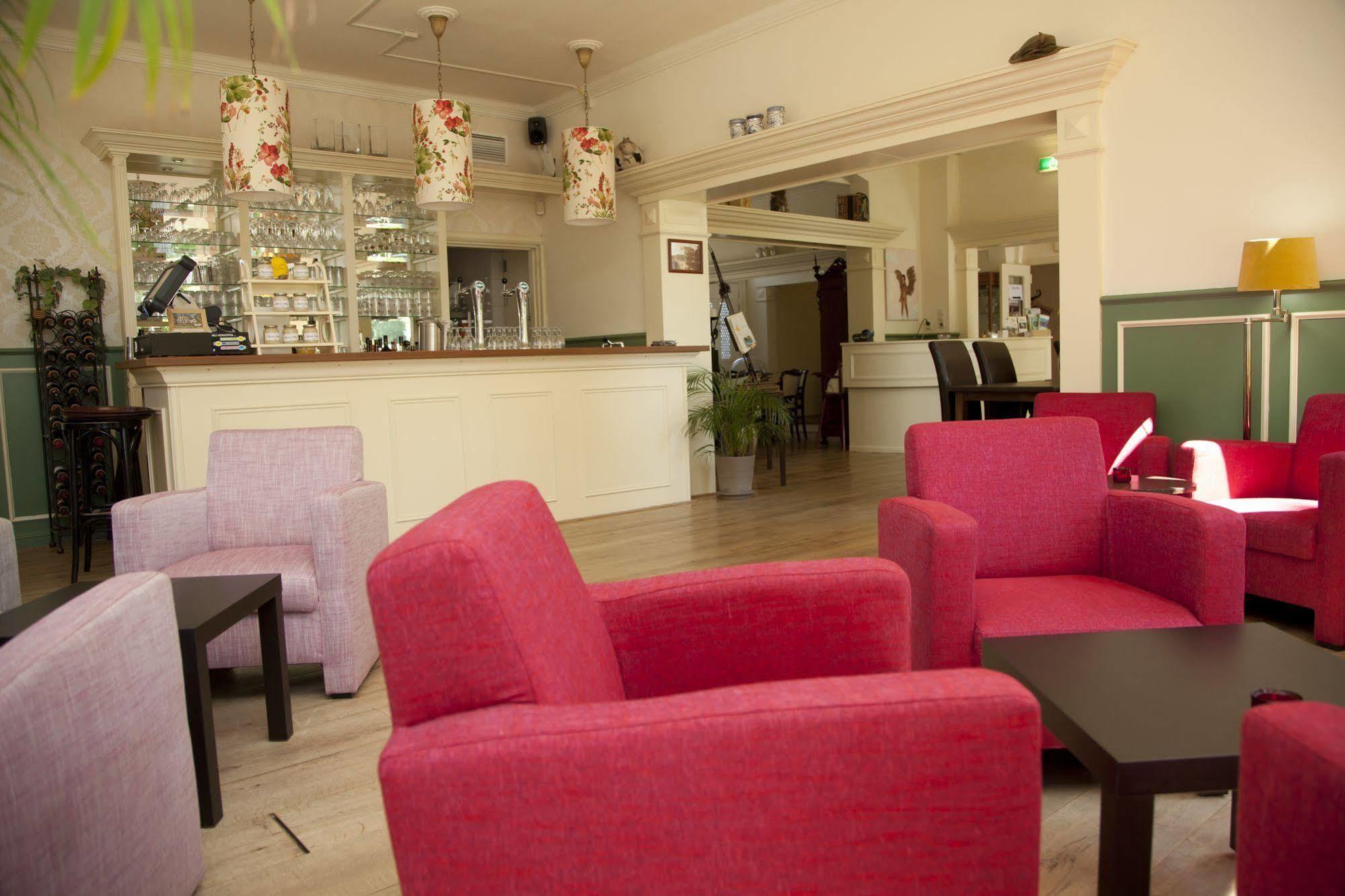 Hotel Restaurant Lunia Oldeberkoop エクステリア 写真
